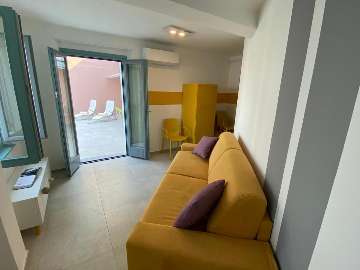 Stone On The Lake Baveno Exterior photo
