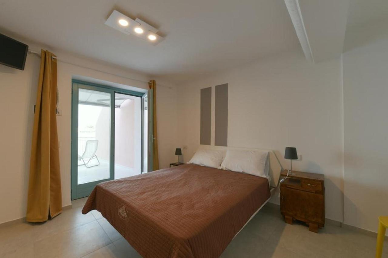 Stone On The Lake Baveno Exterior photo